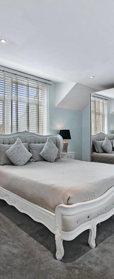 Hampstead Opulence Apartment - Luxurious Split Level Property Londra Dış mekan fotoğraf